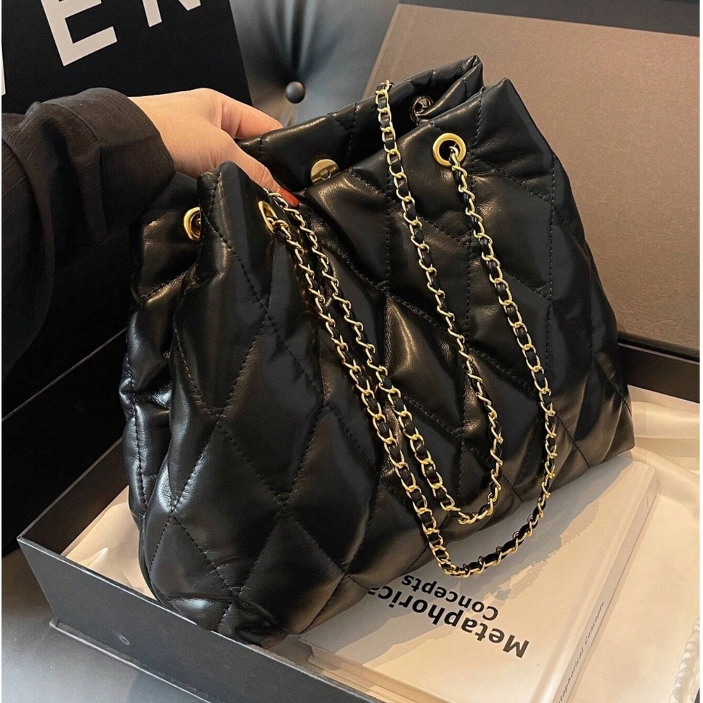 Luxe Black Vegan Leather Quilted Gold Tone chain Large Shoulder Bag - Picture 3 of 7